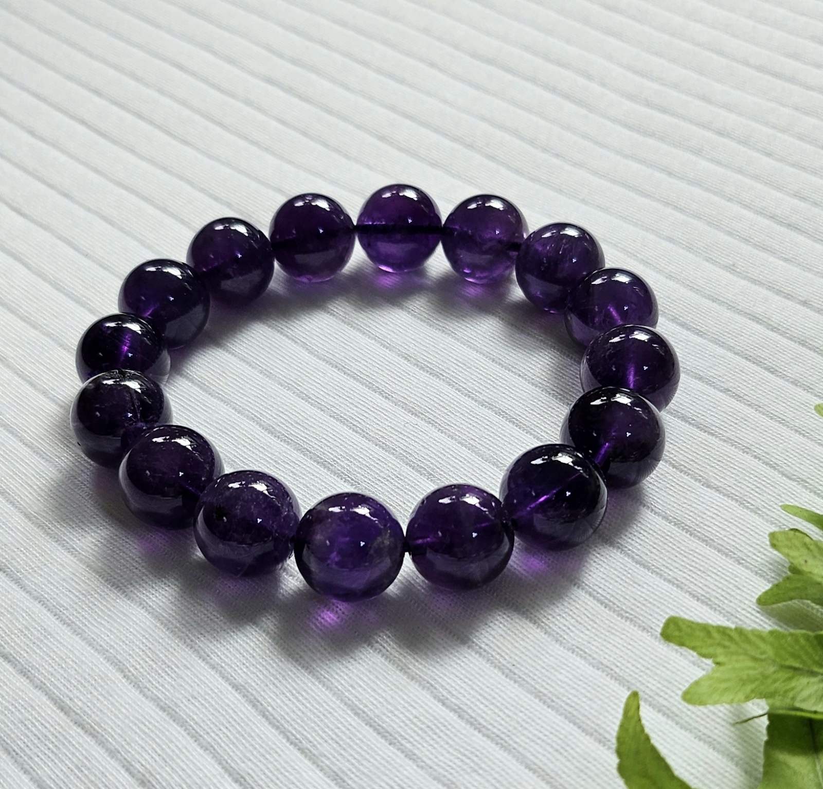 Amethyst bracelet (12mm)