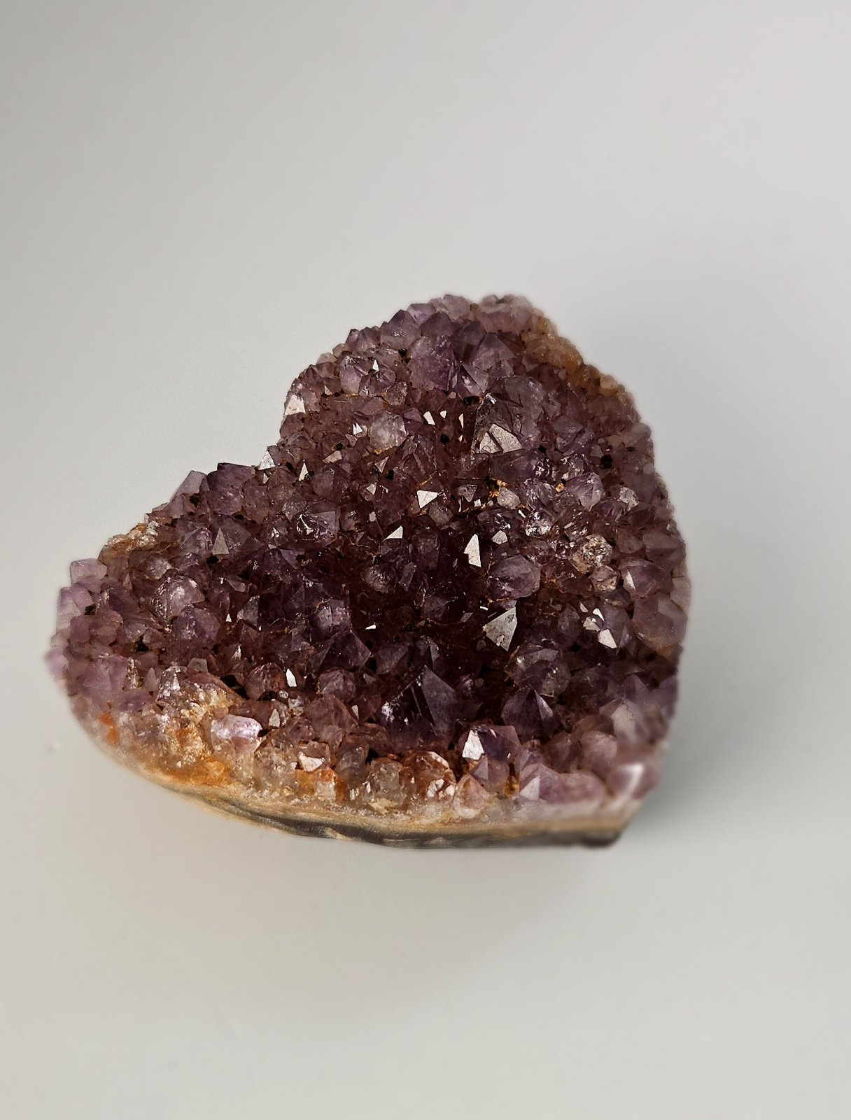 Amethyst druzy ( heart-shaped) 1A