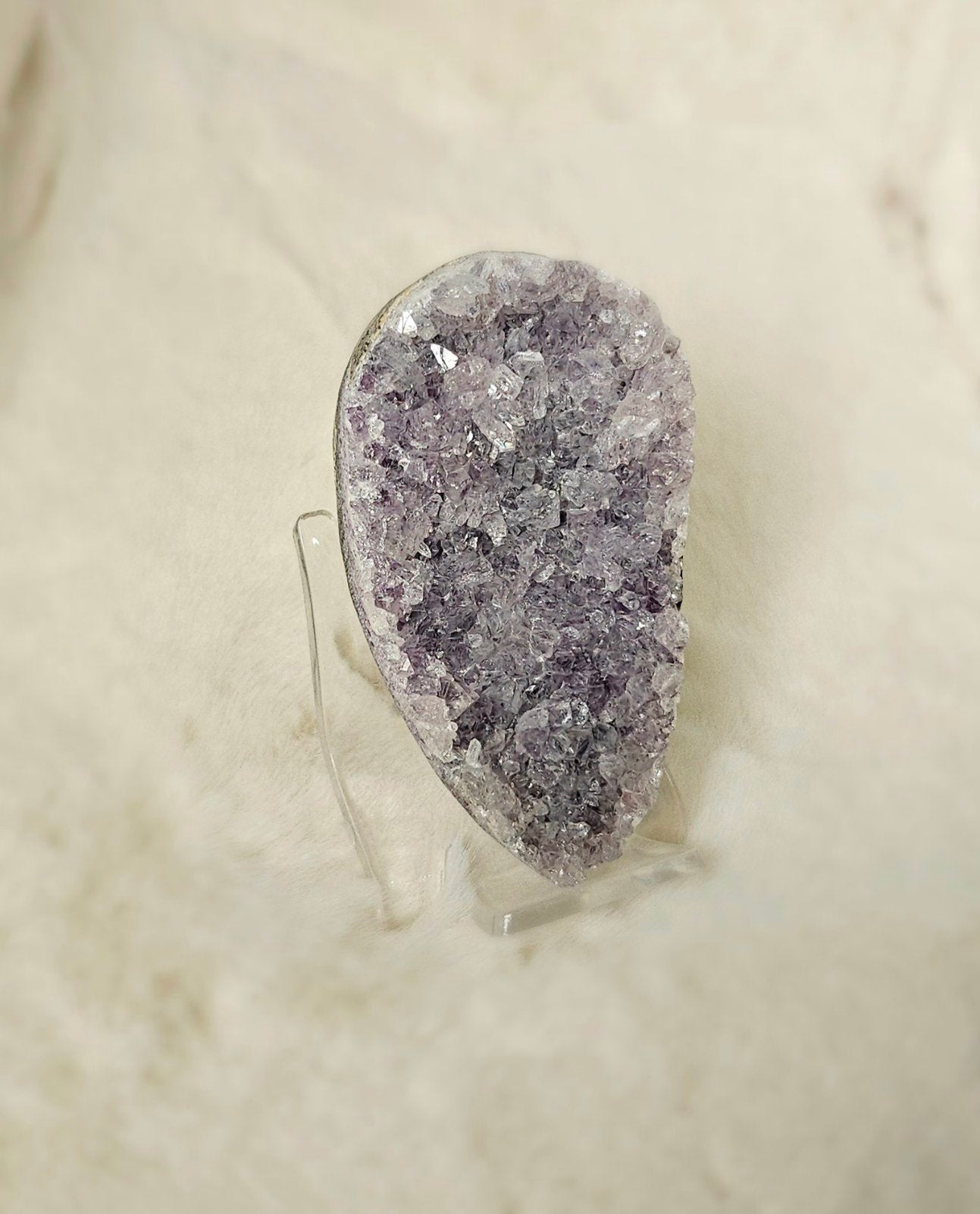 Amethyst druzy (egg-shaped) 3A