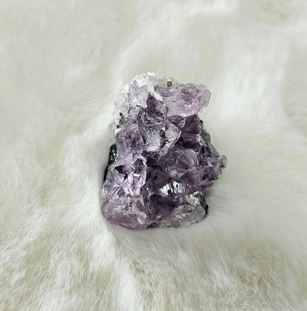 Amethyst mini cave druzy 31.3g