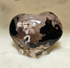 Black Sakura Agate (heart-shaped) 2A