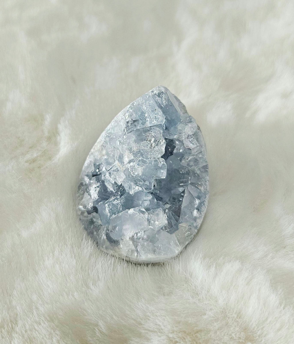 Celestite mini egg-shaped 66.4g