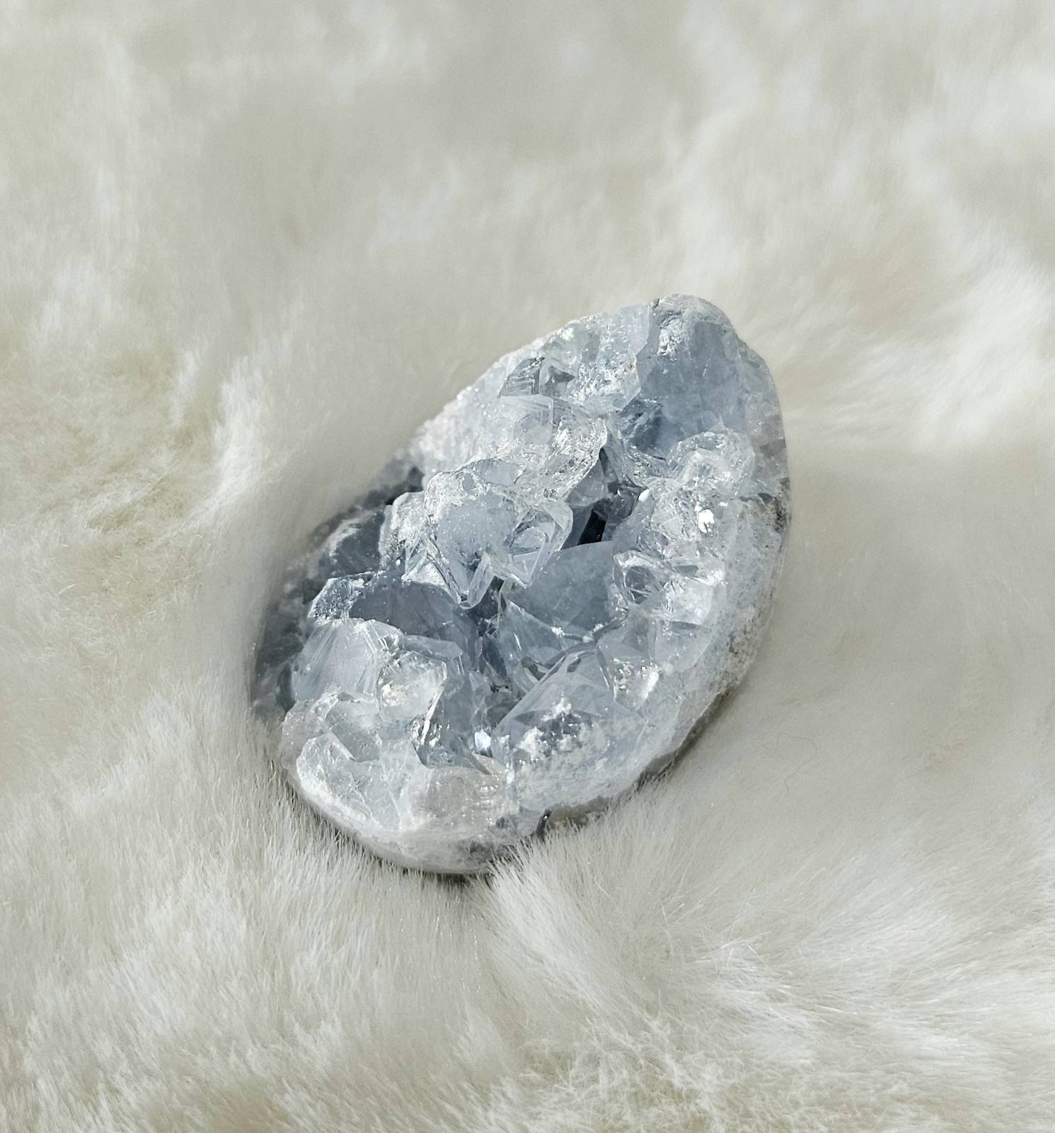 Celestite mini egg-shaped 66.4g