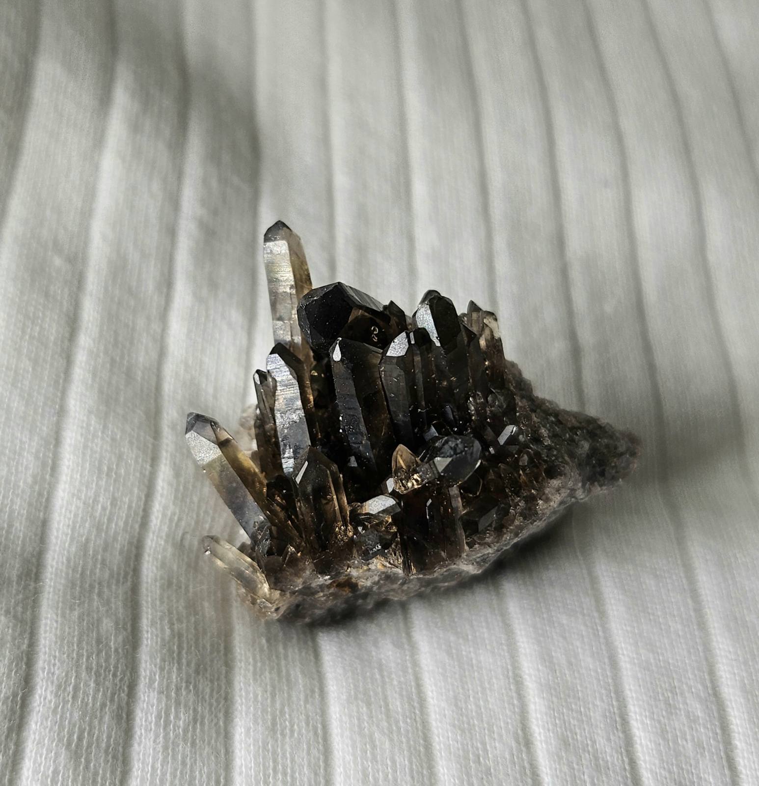 Smokey Quartz mini cluster 19.2g