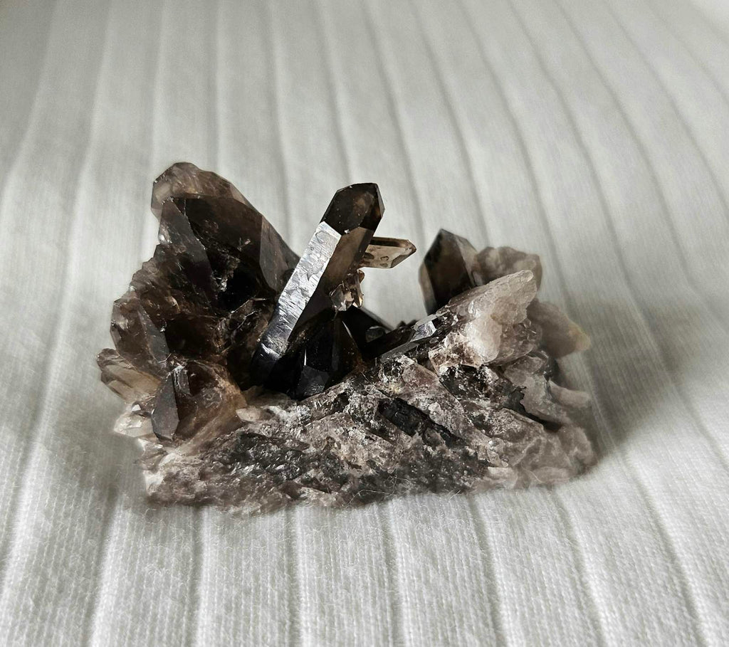Smokey Quartz mini cluster 26.2g
